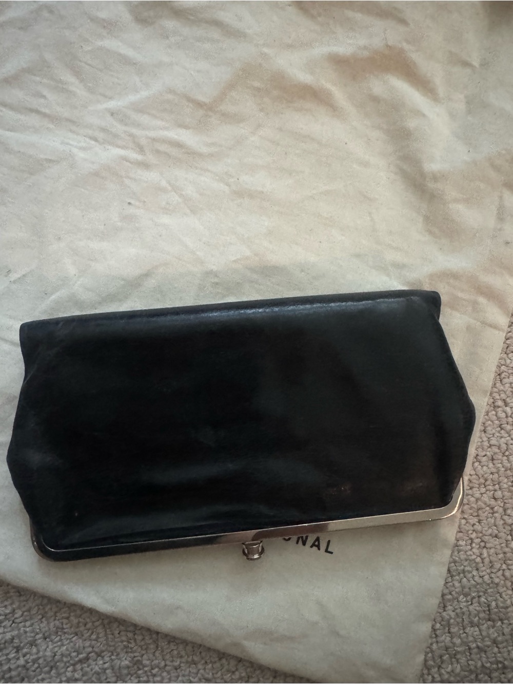 HOBO Black Leather Frame Clutch Wristlet - Picture 3 of 6